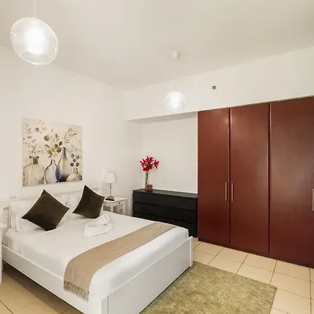 Beautiful 2Br & 4Br Apartments On Jbr Beach, Walking Distance To Bluewaters Island - By Sunkissed Holiday Homes دبي المظهر الخارجي الصورة
