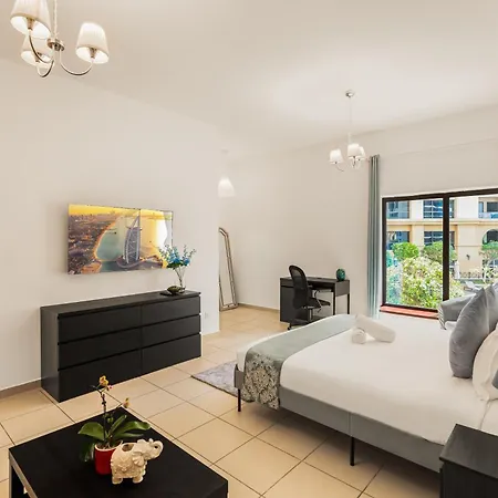 Beautiful 2Br & 4Br Apartments On Jbr Beach, Walking Distance To Bluewaters Island - By Sunkissed Holiday Homes دبي المظهر الخارجي الصورة