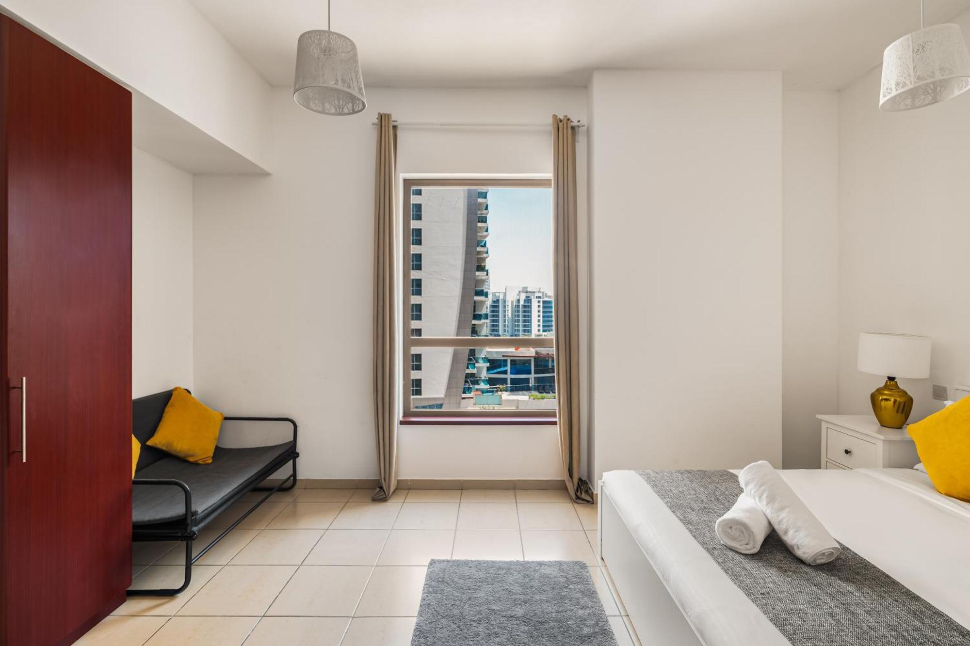 Beautiful 2br & 4br On Jbr Beach, Walking Distance To Bluewaters Island - By Sunkissed Homes شقة