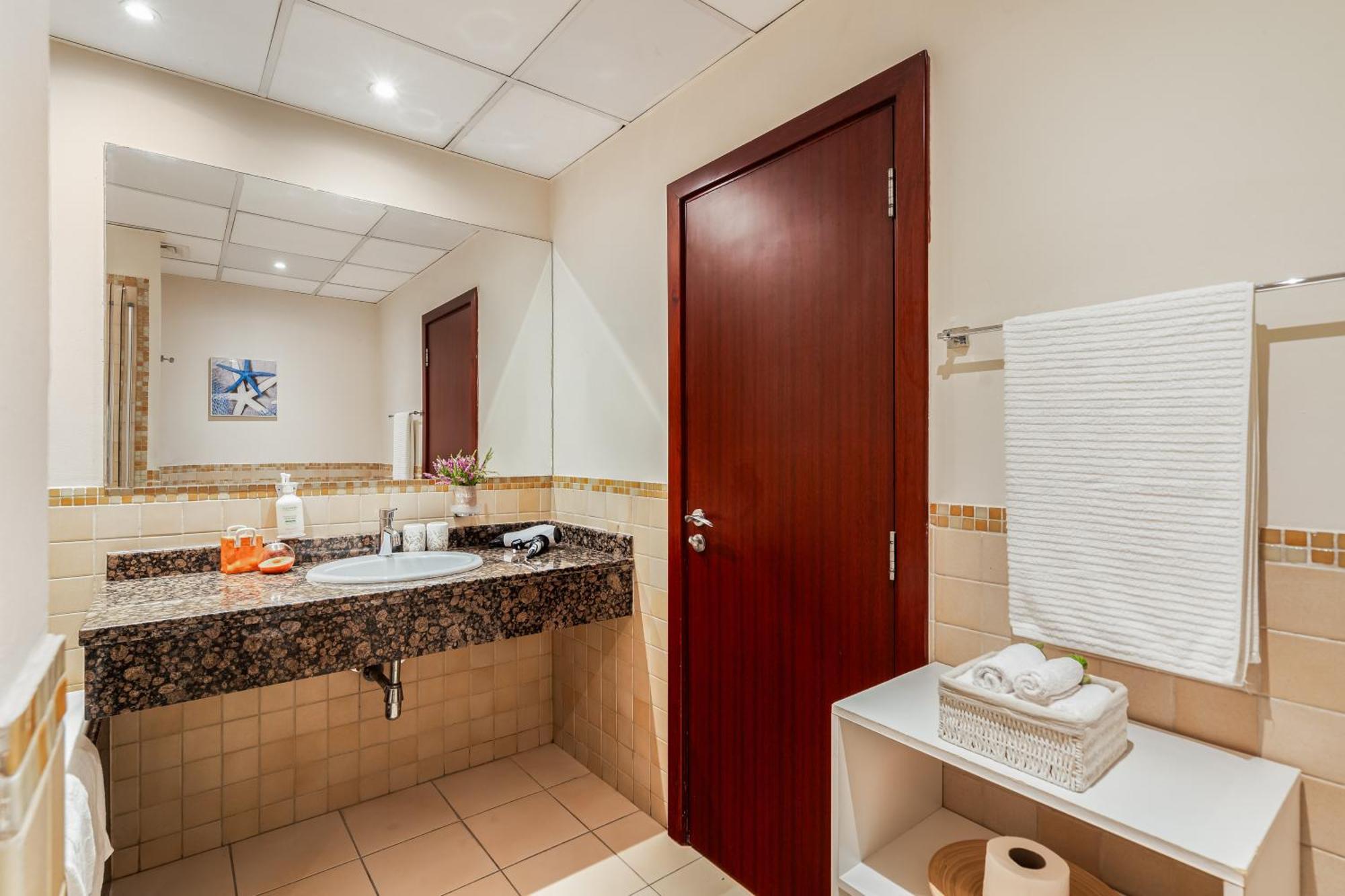 Beautiful 2br & 4br On Jbr Beach, Walking Distance To Bluewaters Island - By Sunkissed Homes شقة دبي