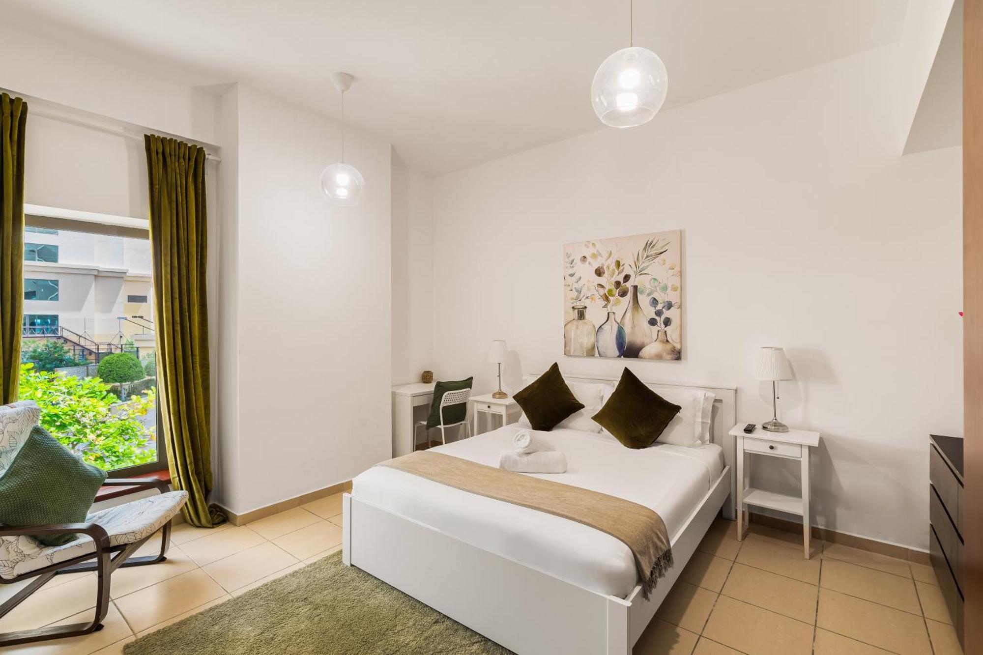 Beautiful 2br & 4br On Jbr Beach, Walking Distance To Bluewaters Island - By Sunkissed Homes Дубай