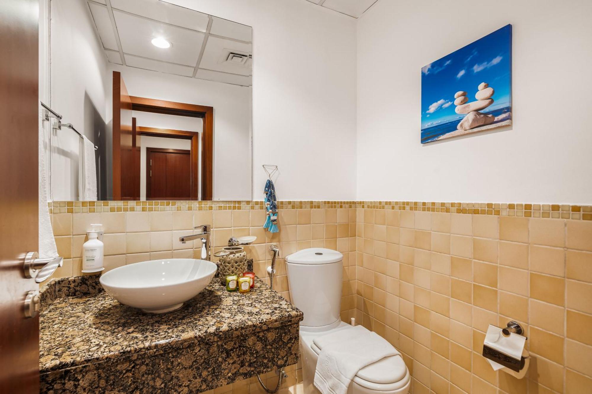Апартаменти Beautiful 2br & 4br On Jbr Beach, Walking Distance To Bluewaters Island - By Sunkissed Homes Дубай