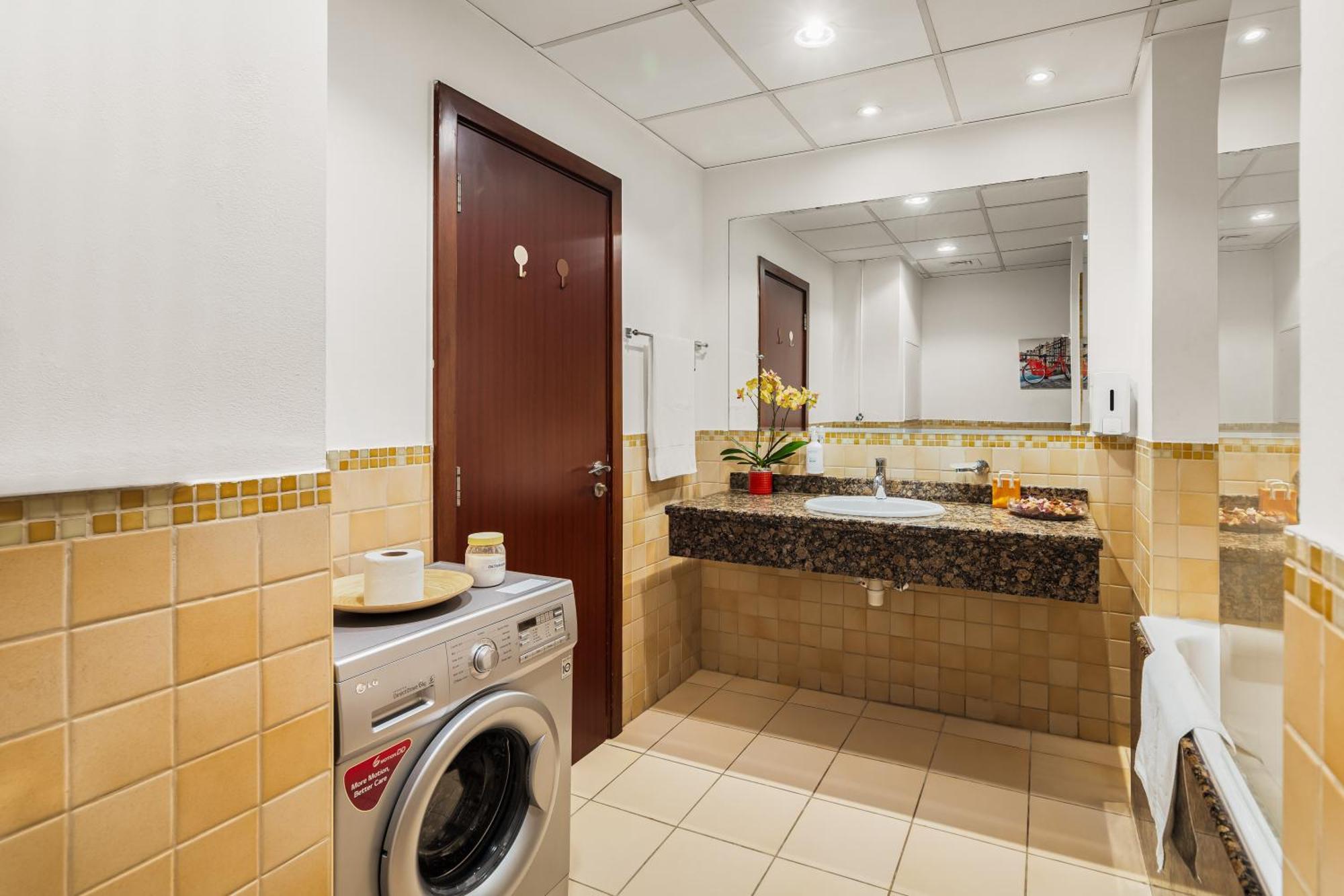 Beautiful 2br & 4br On Jbr Beach, Walking Distance To Bluewaters Island - By Sunkissed Homes * دبي