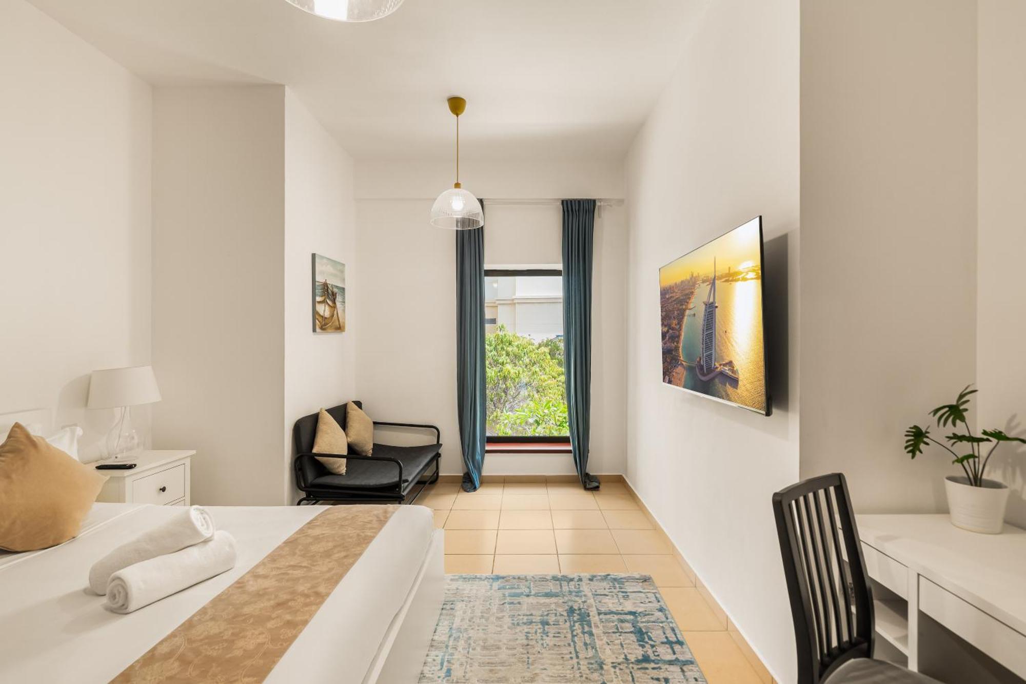 Beautiful 2br & 4br On Jbr Beach, Walking Distance To Bluewaters Island - By Sunkissed Homes Апартаменти