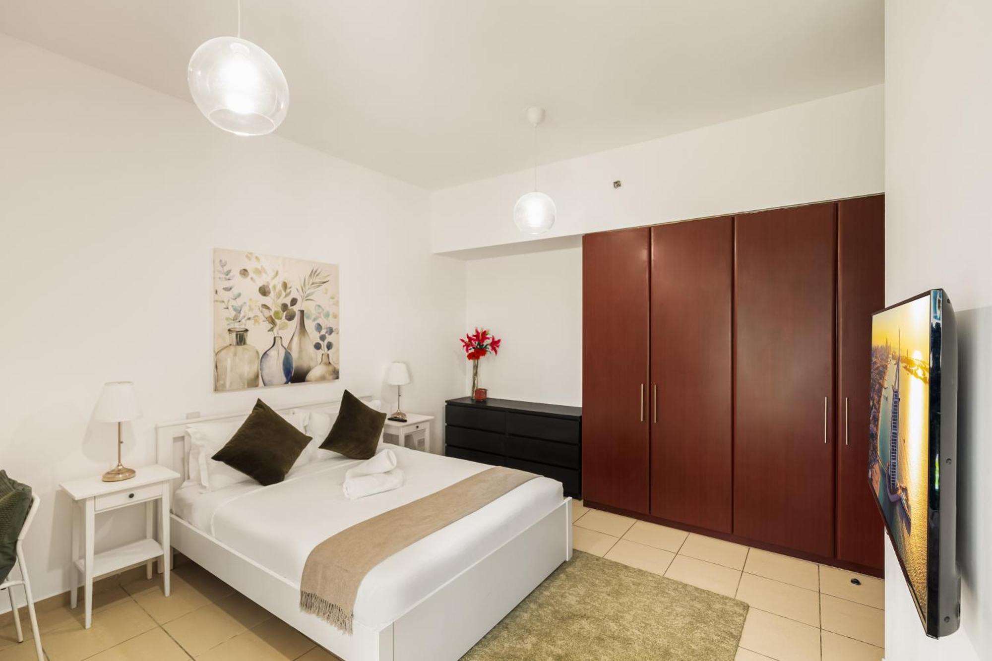 Beautiful 2br & 4br On Jbr Beach, Walking Distance To Bluewaters Island - By Sunkissed Homes Дубай