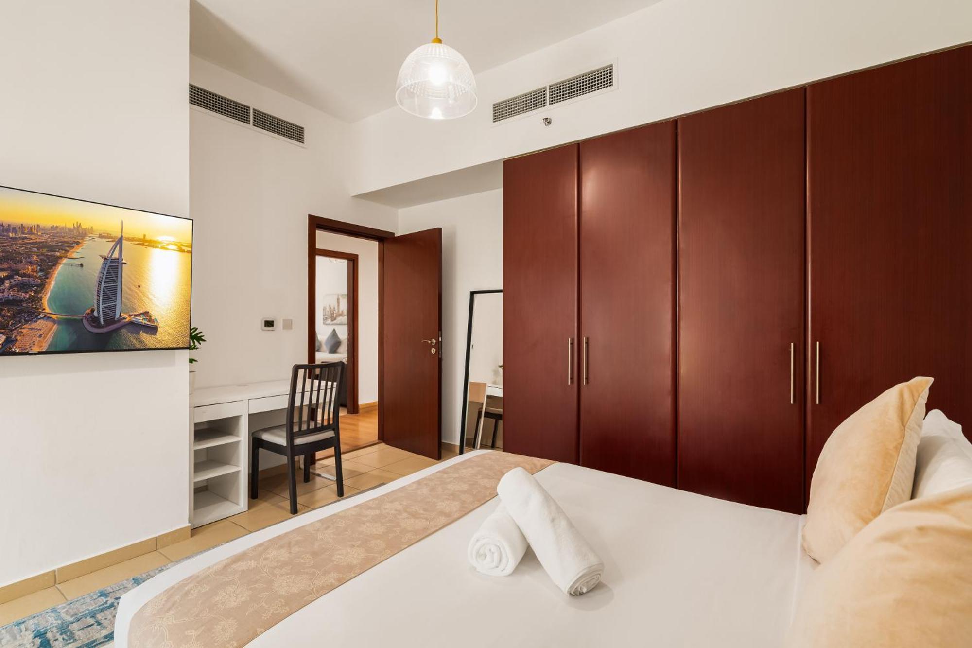 Beautiful 2br & 4br On Jbr Beach, Walking Distance To Bluewaters Island - By Sunkissed Homes * Дубай