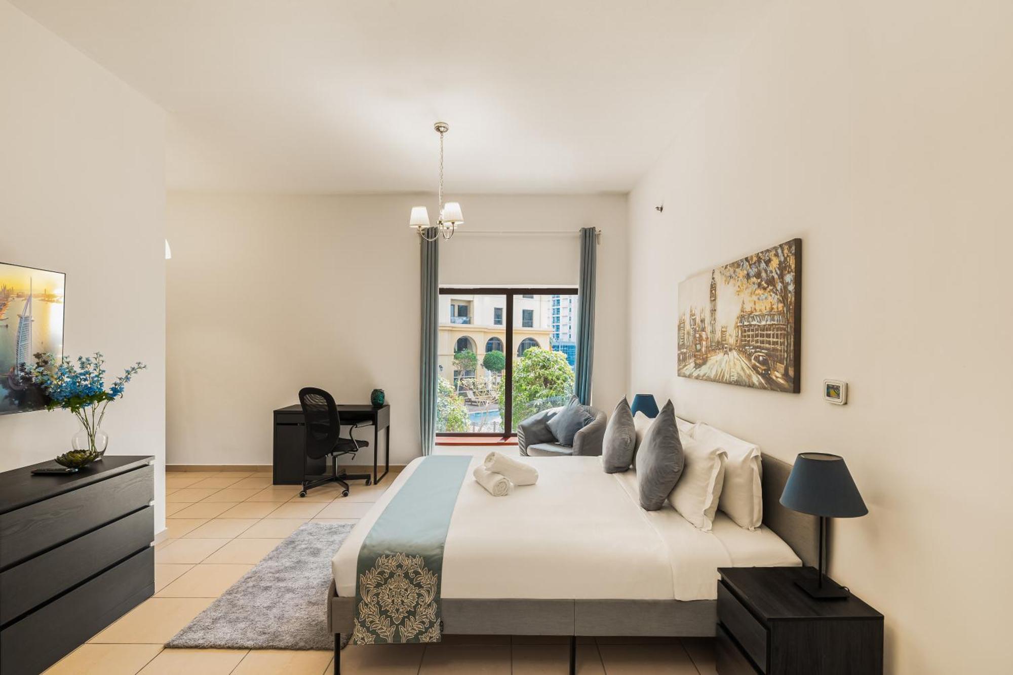 Beautiful 2br & 4br On Jbr Beach, Walking Distance To Bluewaters Island - By Sunkissed Homes شقة