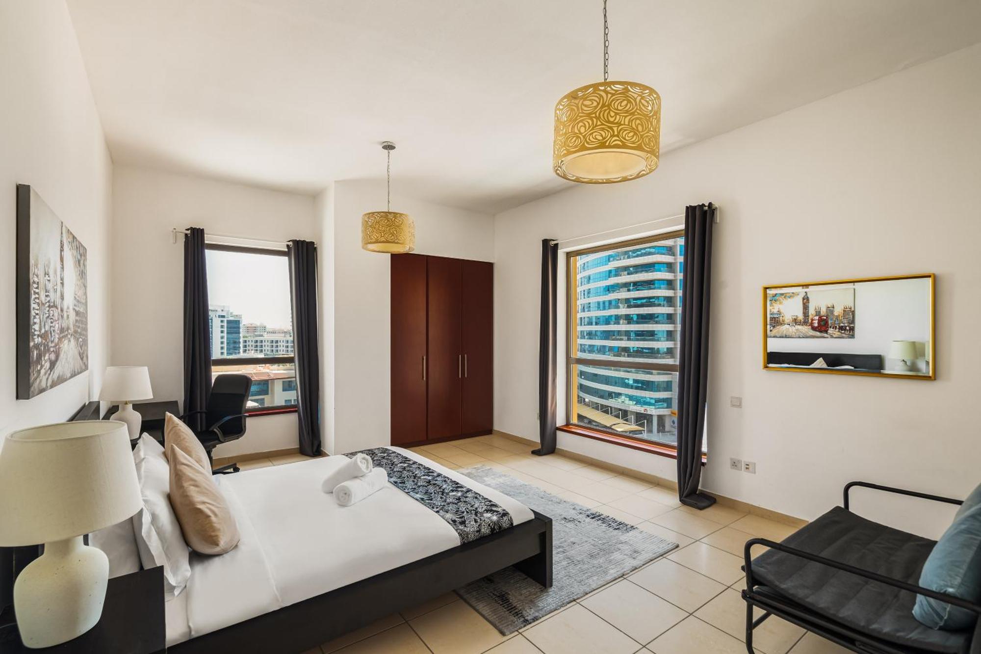 Beautiful 2br & 4br On Jbr Beach, Walking Distance To Bluewaters Island - By Sunkissed Homes Дубай