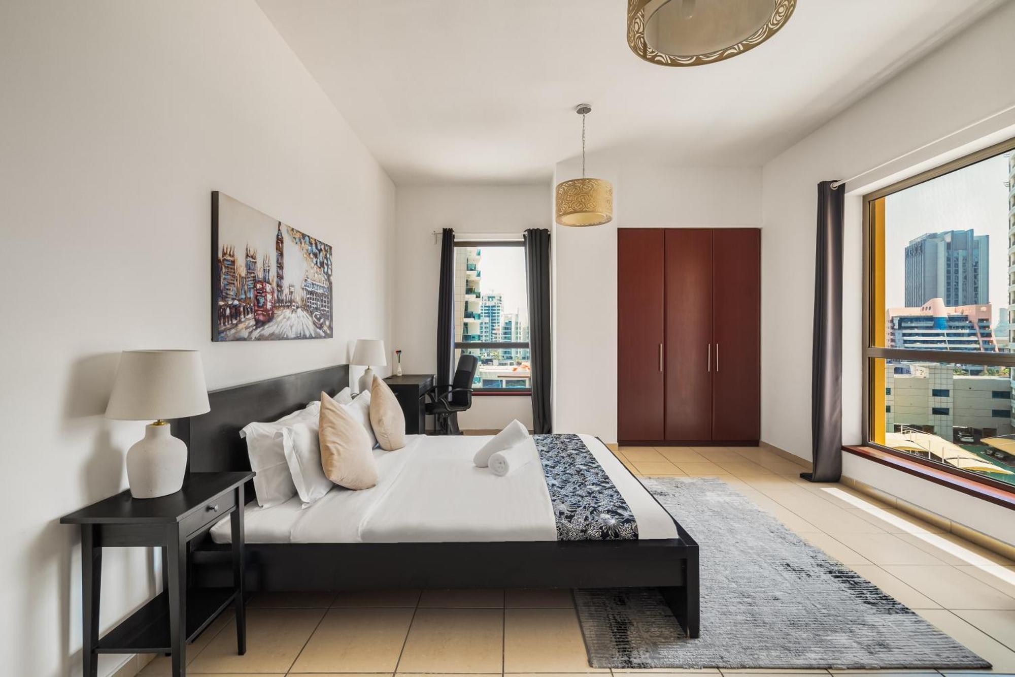 Beautiful 2br & 4br On Jbr Beach, Walking Distance To Bluewaters Island - By Sunkissed Homes Апартаменти